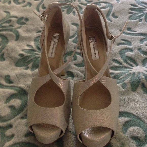 INC shoes