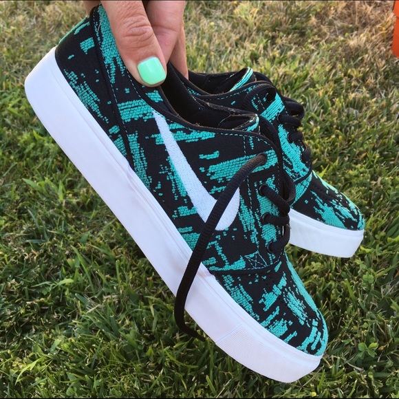 NWOB size 8.5w / 7.0 youth NIKE JANOSKI 🐬 - Picture 4 of 4