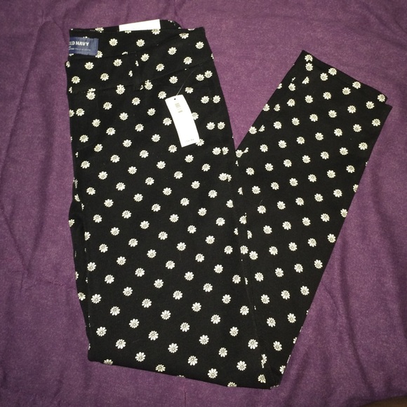 Old navy pixie pants size 2 in women's