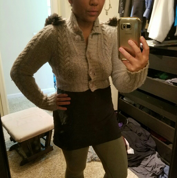 Guess crop cardigen with detachable fur hood - Picture 4 of 4