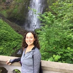 Meet your Posher, Jenn