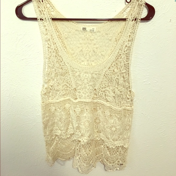 Lace tank - Picture 1 of 3