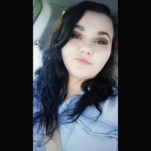Meet your Posher, Rayanna