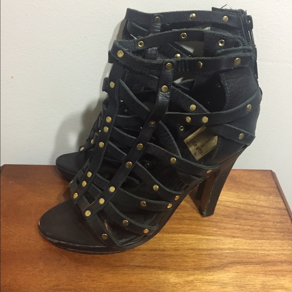 Dolce Vita Shoes - Picture 2 of 3