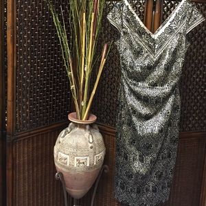 Beautiful Stretch Silk Maggy London Dress