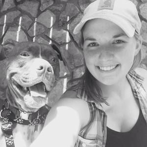 Meet your Posher, Caitlin