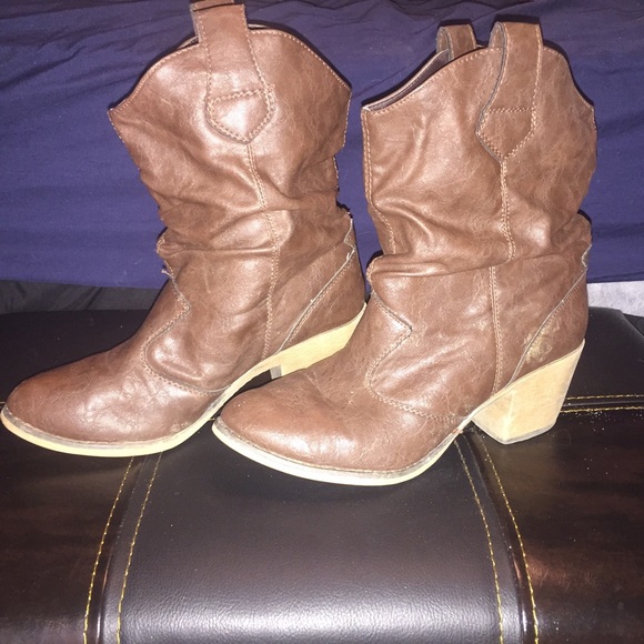 Fashion cowgirl boots