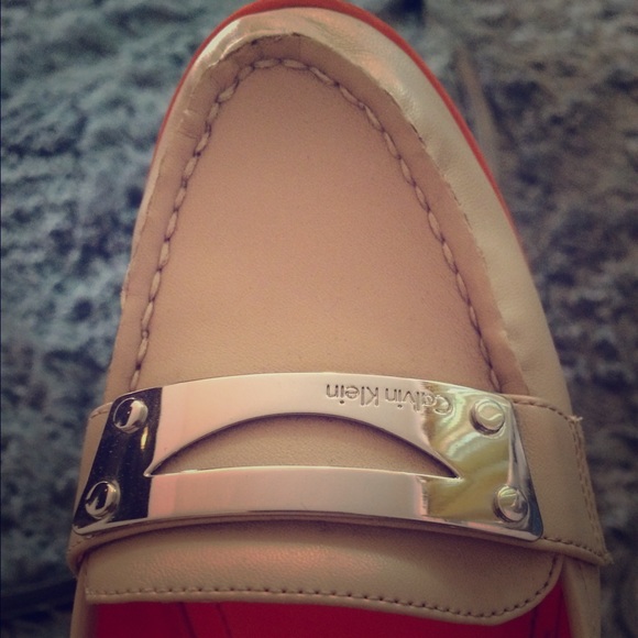 Calvin Klein beige flats
