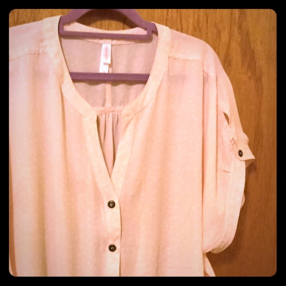 CLEARANCE Polka dot cap sleeve blouse