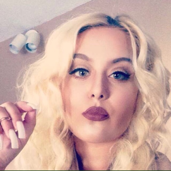 Meet your Posher, Shantelle - Picture 1 of 1