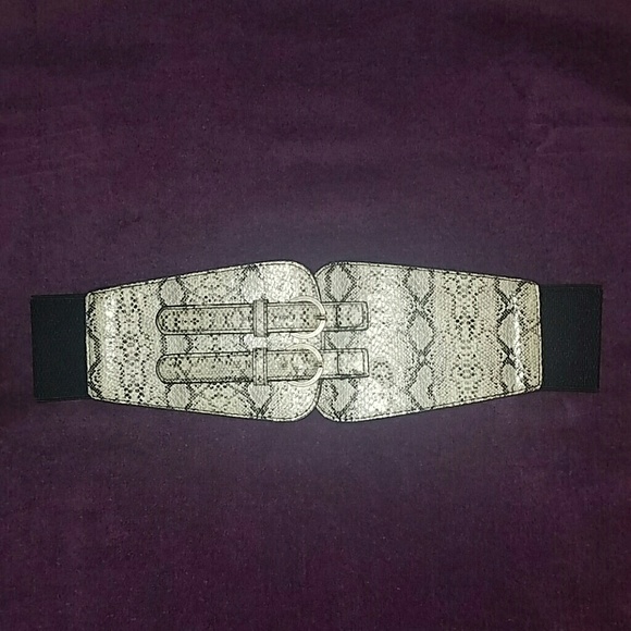 Black Stretch Belt w/White Snakeskin Corset Buckle