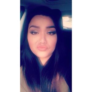 Meet your Posher, Dulce