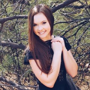 Meet your Posher, Ally