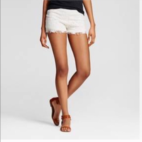 #164.  MOSSIMO crochet short