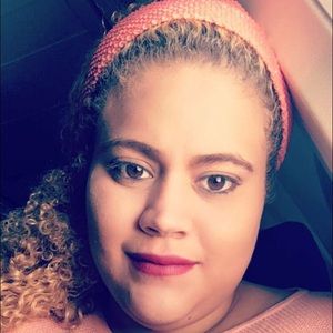 Meet your Posher, Tania