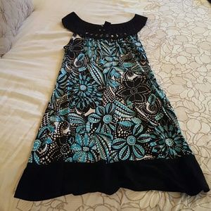 Beautiful Summer Dress with Neck Detailing