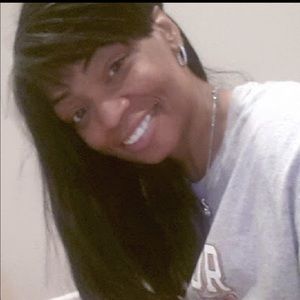 Meet your Posher, Letitia