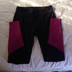 Black and maroon running leggings
