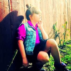 Meet your Posher, Jasmine