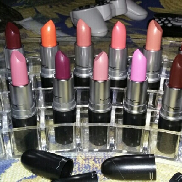 New authentic mac - Picture 1 of 3