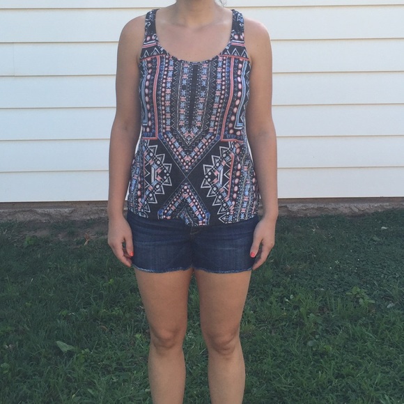 Great summer Mossimo printed shirt!