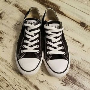 Black converse