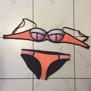 Triangl Swimwear Bikini xs poppy peach soda