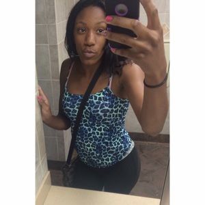 Meet your Posher, Veronica