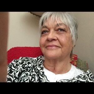 Meet your Posher, Connie