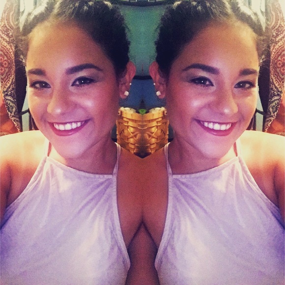 Meet your Posher, Alexis