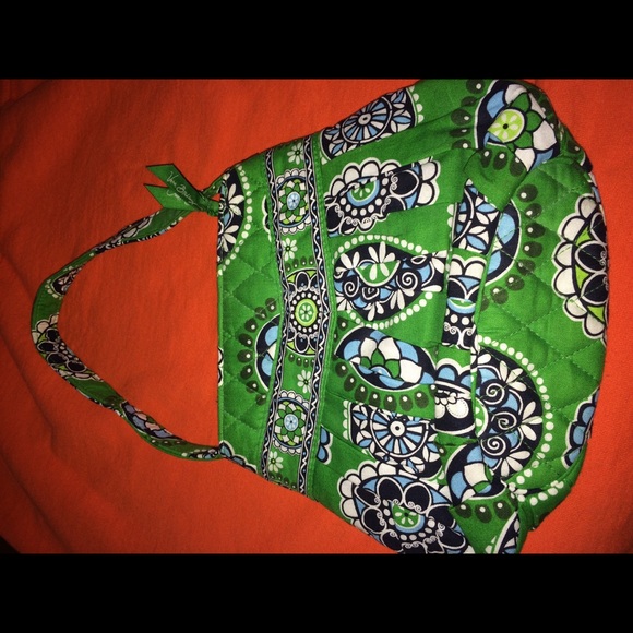 Vera Bradley Hannah purse in Cupcakes Green .