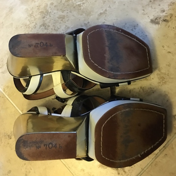 Shoes - Picture 3 of 4
