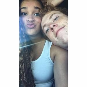 Meet your Posher, Mona