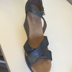 TOMS Silver Wedge Sandals