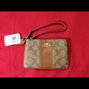 Coach Corner zip wristlet  NWT