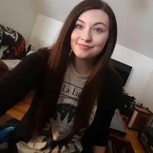 Meet your Posher, Danielle