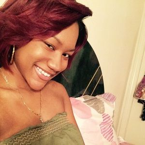Meet your Posher, Sha'naya
