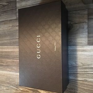 Gucci shoe box