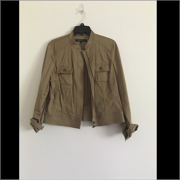🎄Holiday Sale 🎄Tan Safari Style Jacket