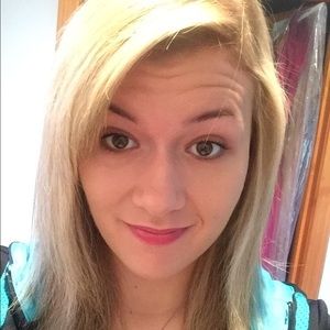 Meet your Posher, Jeana