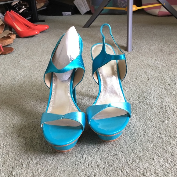Bebe stilletos