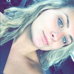 Meet your Posher, Jenna