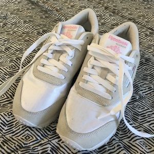 Reebok classics size 8 white