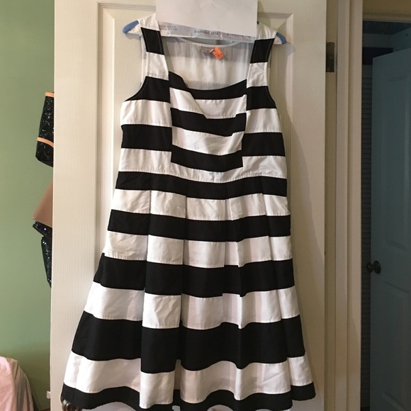 Eshakti Banded stripe cotton poplin dress