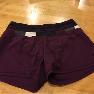 Lululemon size 6 run times short