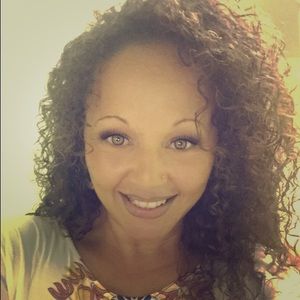 Meet your Posher, Lirba