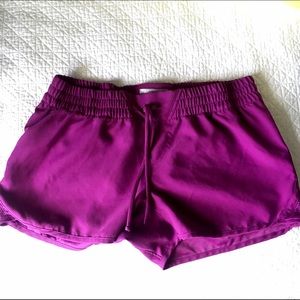 NWOT Columbia PFG athletic shorts