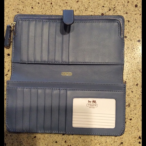 Coach Wallet - Picture 3 of 3