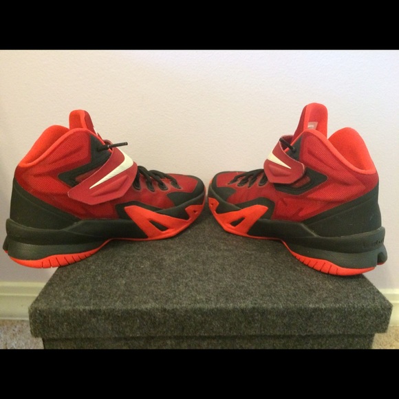 LEBRON 8 soldier WORN MAYBE 3 TIMES