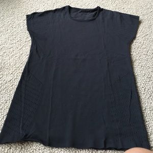 Lululemon laser cut crew neck shirt
